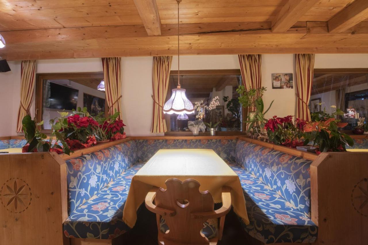 Hotel Rascard Valtournenche Exteriör bild