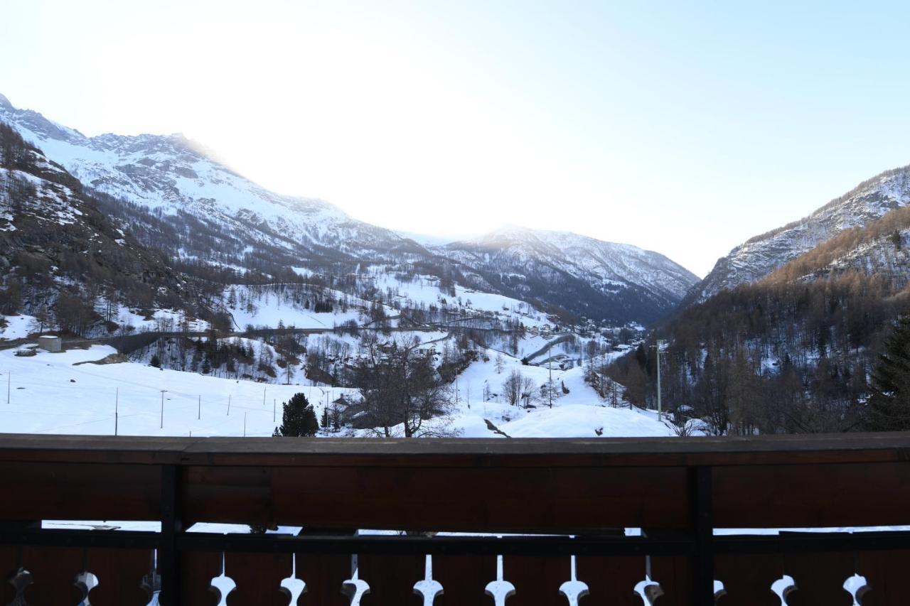 Hotel Rascard Valtournenche Exteriör bild