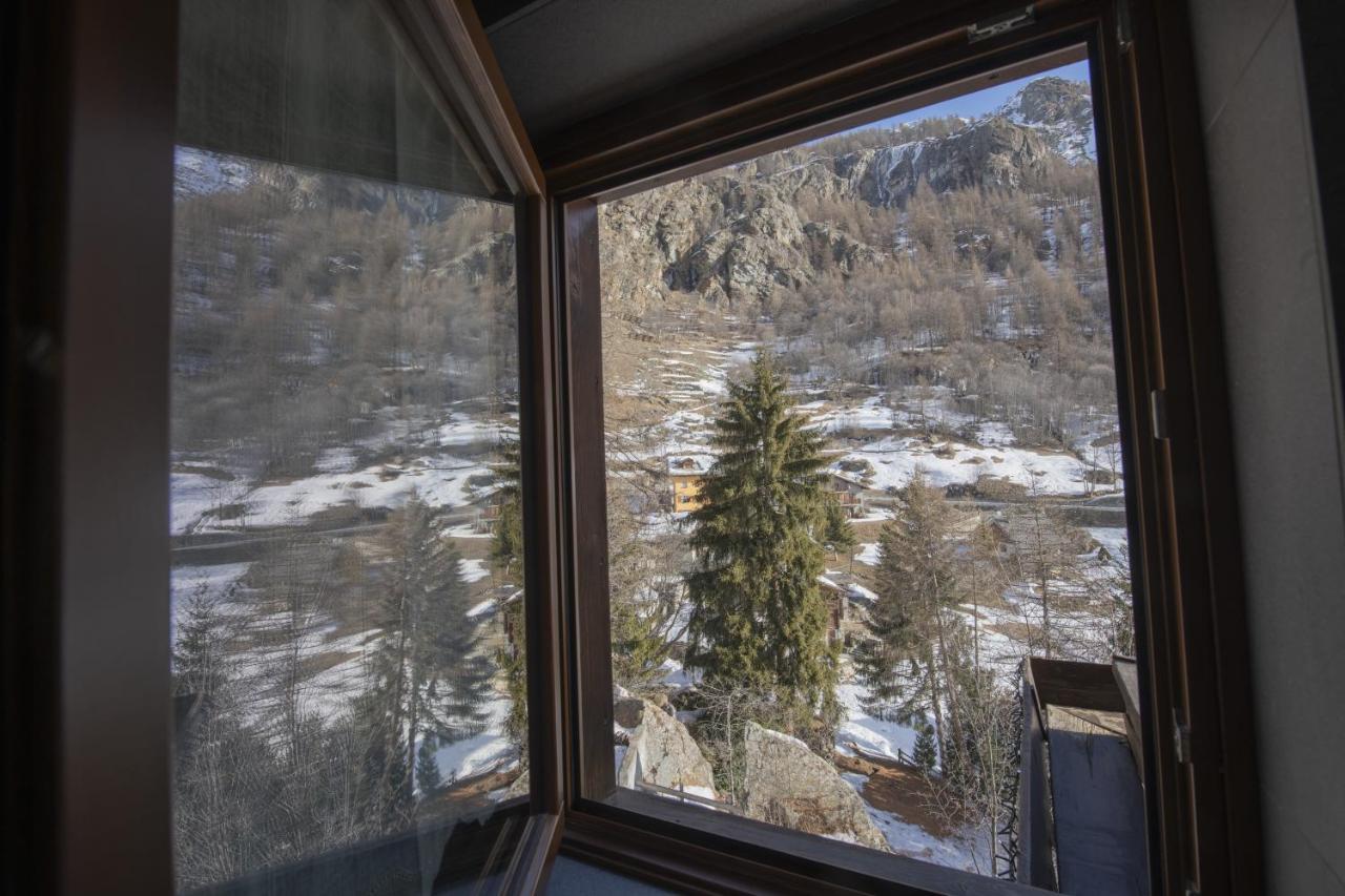 Hotel Rascard Valtournenche Exteriör bild