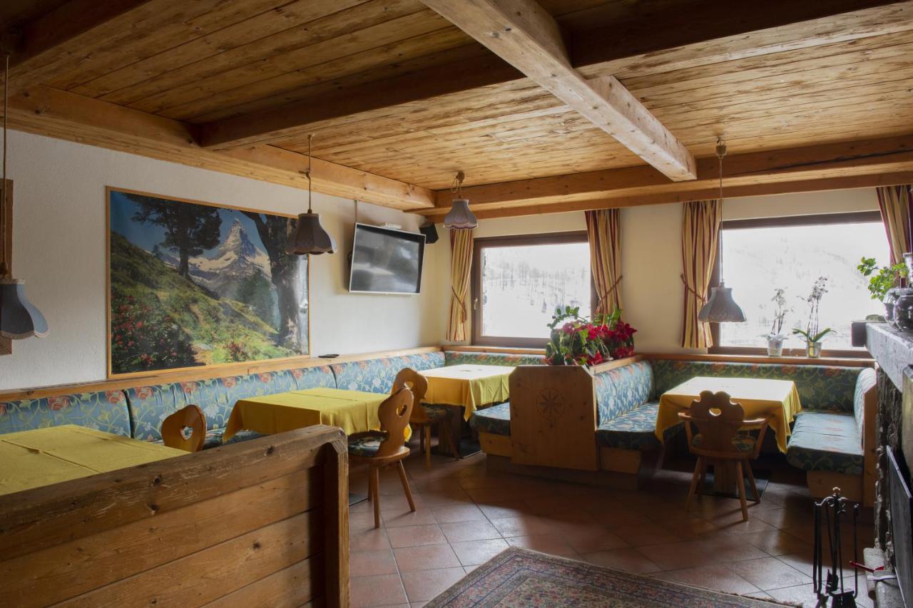 Hotel Rascard Valtournenche Exteriör bild