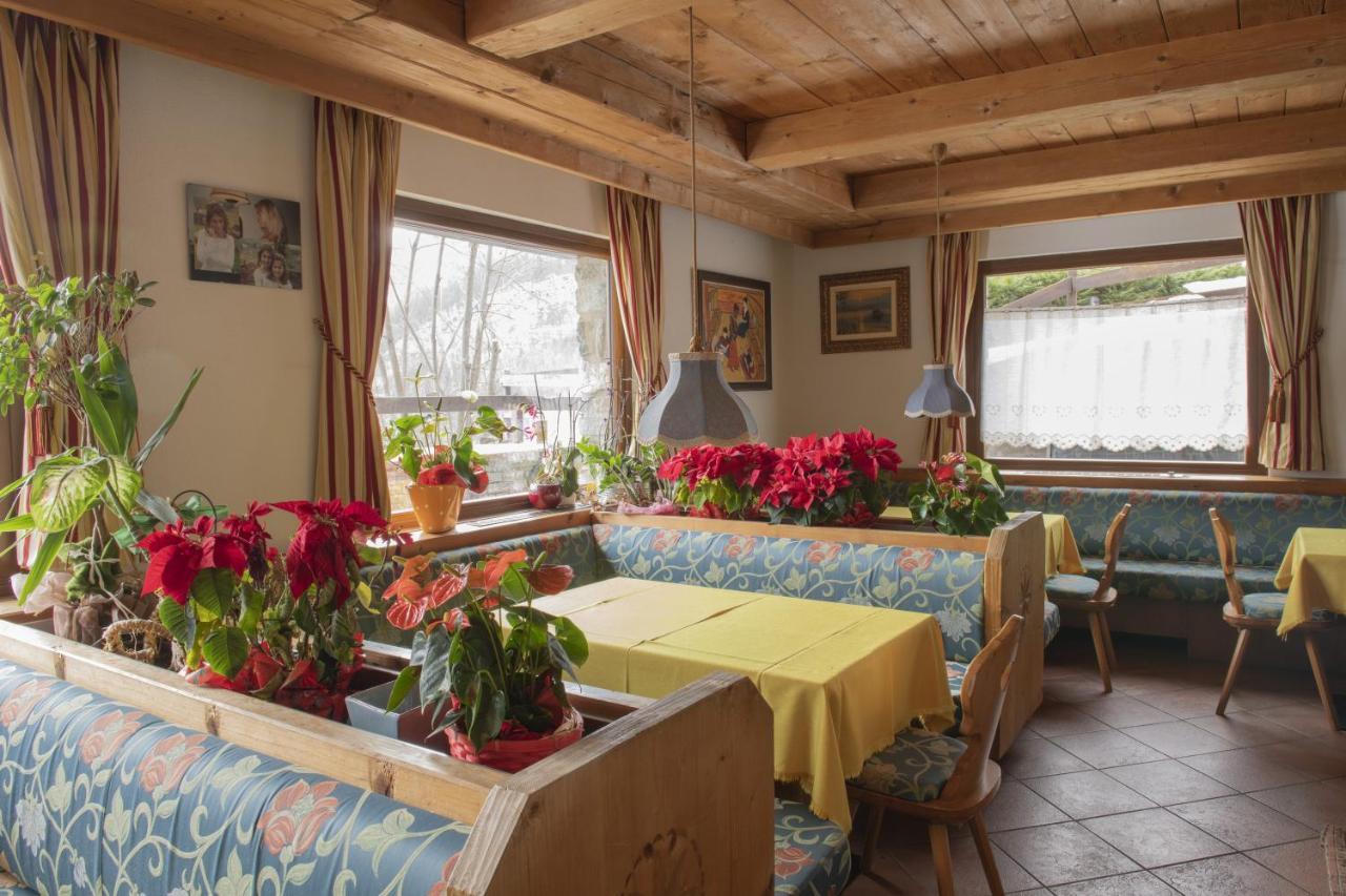 Hotel Rascard Valtournenche Exteriör bild