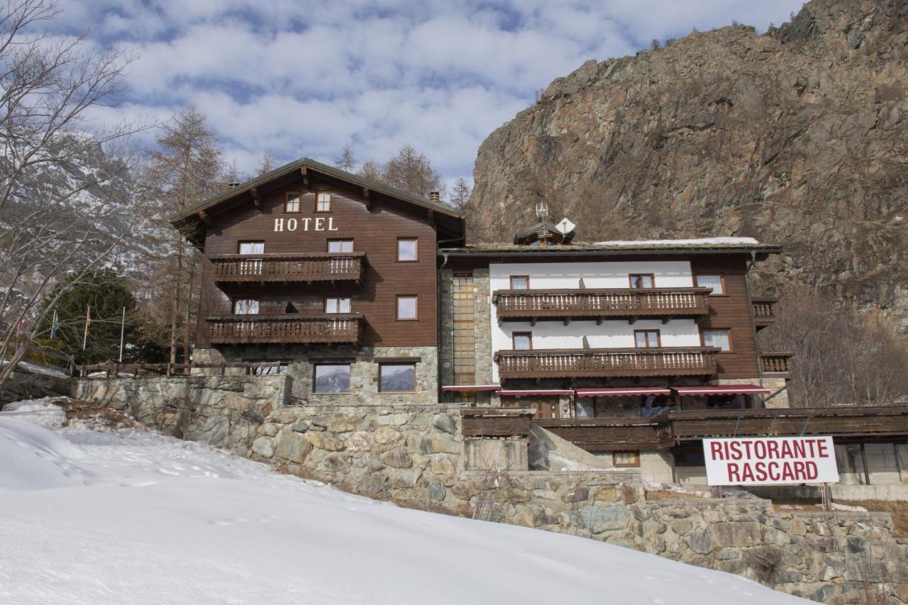 Hotel Rascard Valtournenche Exteriör bild